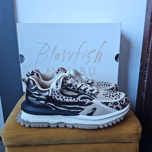 ●●BLOWFISH MALIBU LEOPARD SNEAKERS SIZE 9.5 NIB●● - Picture 3 of 7